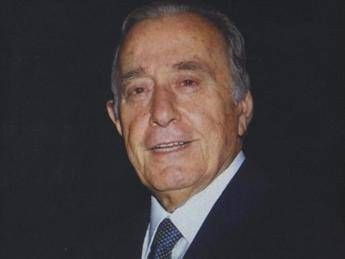 Esce la prima biografia autorizzata di Biagio Agnes, l'inventore della lottizzazione Rai 'perfetta' Esce la prima biografia autorizzata di Biagio Agnes, l'inventore della lottizzazione Rai 'perfetta'